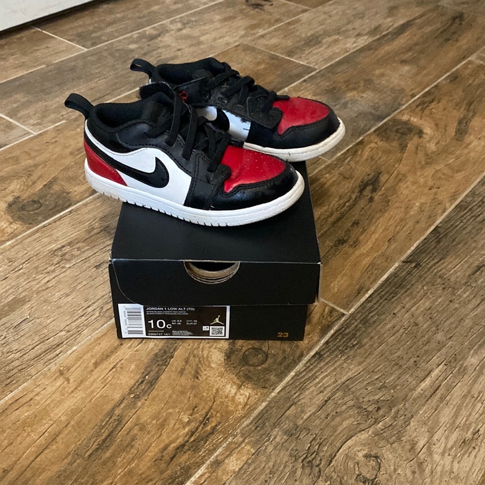Jordan 1 Low toddler shoe